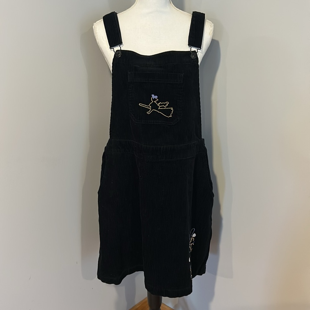 Stylish Black Embroidered Pinafore Dress - Picture 3 of 9